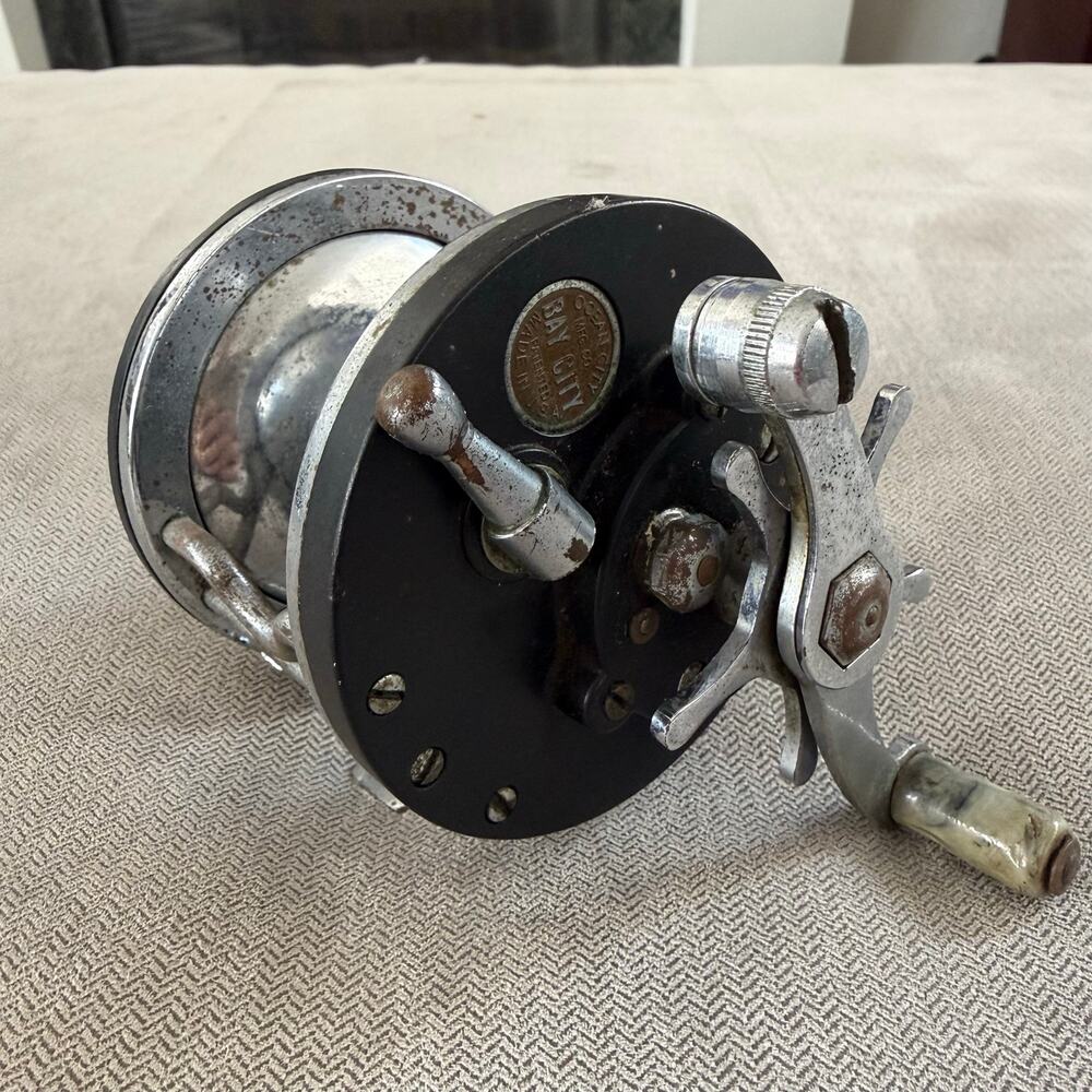 Vintage Ocean City Mfg Co Bay City Saltwater Fishing Reel Made in USA